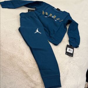 NWT Jordan Kids Teal Sweatshirt and Joggers Set